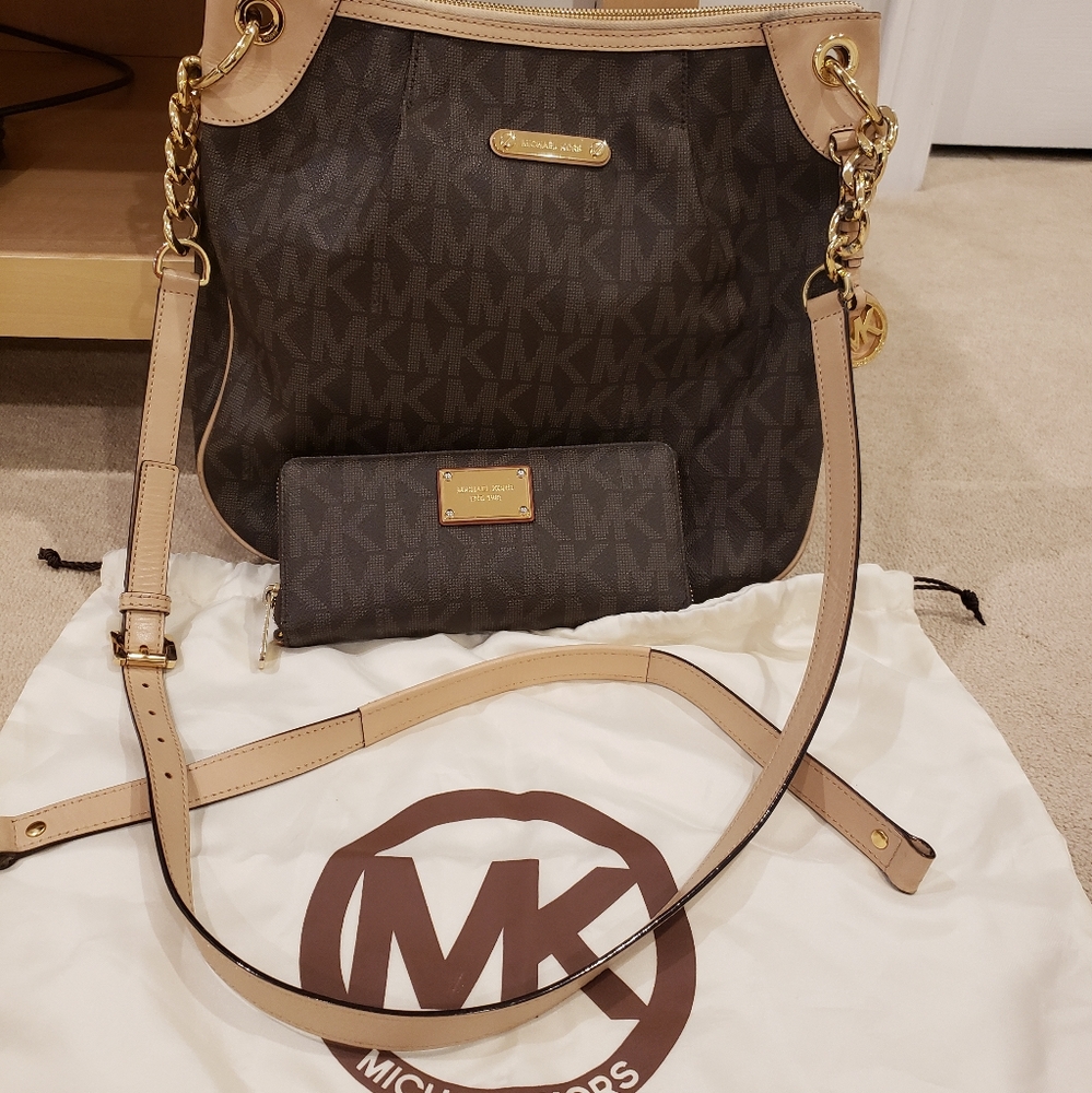 Michael kors purse & matching wallet 100% original
